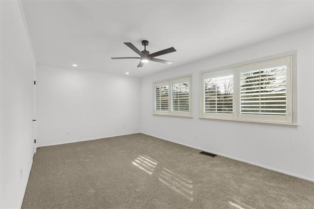 E 76th Pl, Tulsa, OK 74136