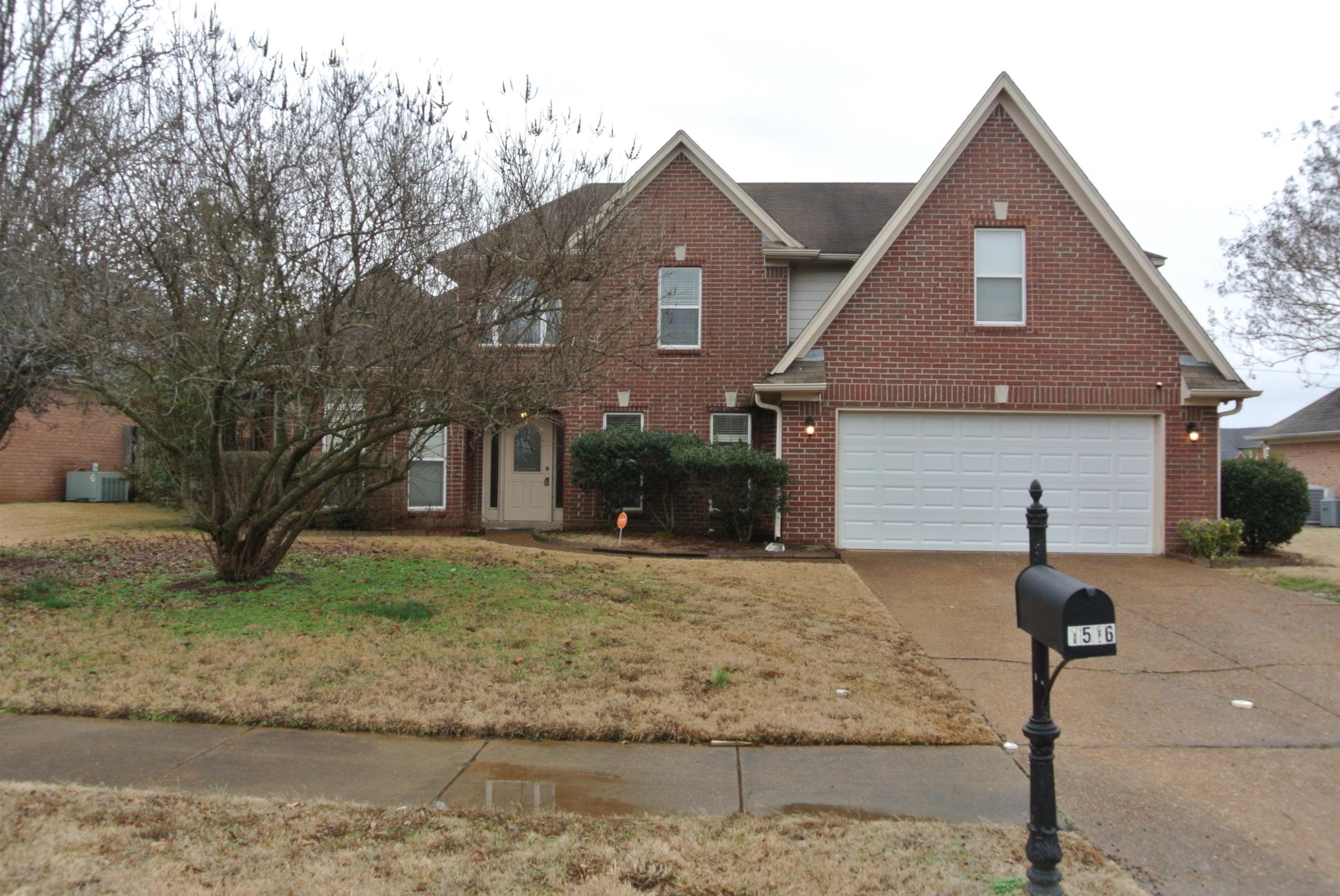Far Dr, Cordova, TN 38016