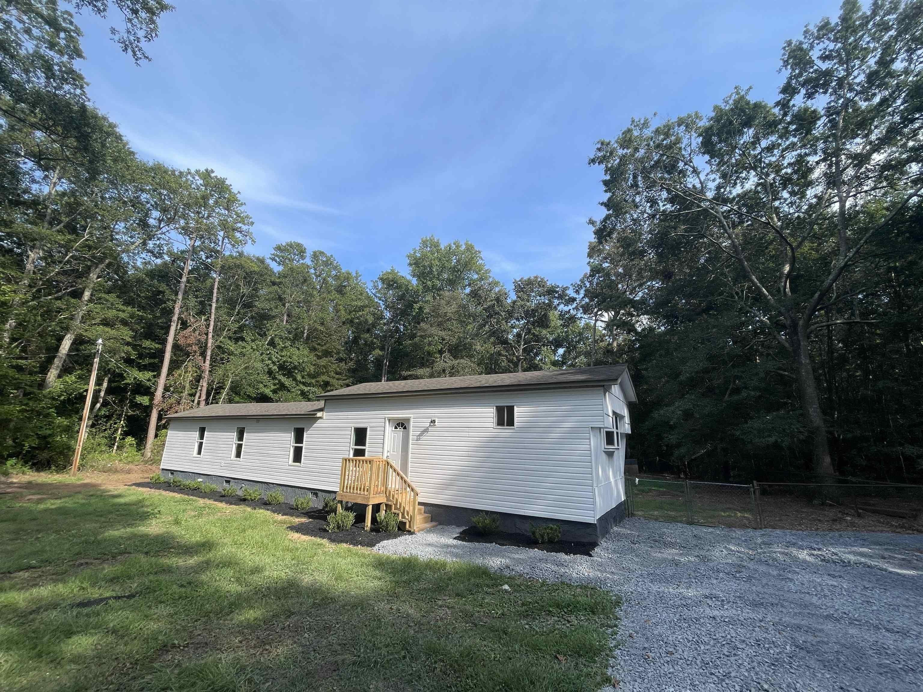 Red Coat Dr, Cowpens, SC 29330