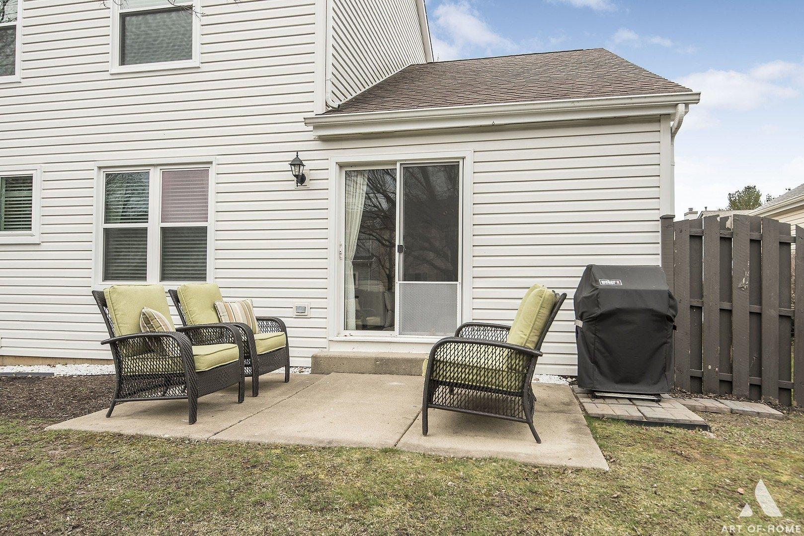 Eagle Ridge Dr, Gurnee, IL 60031