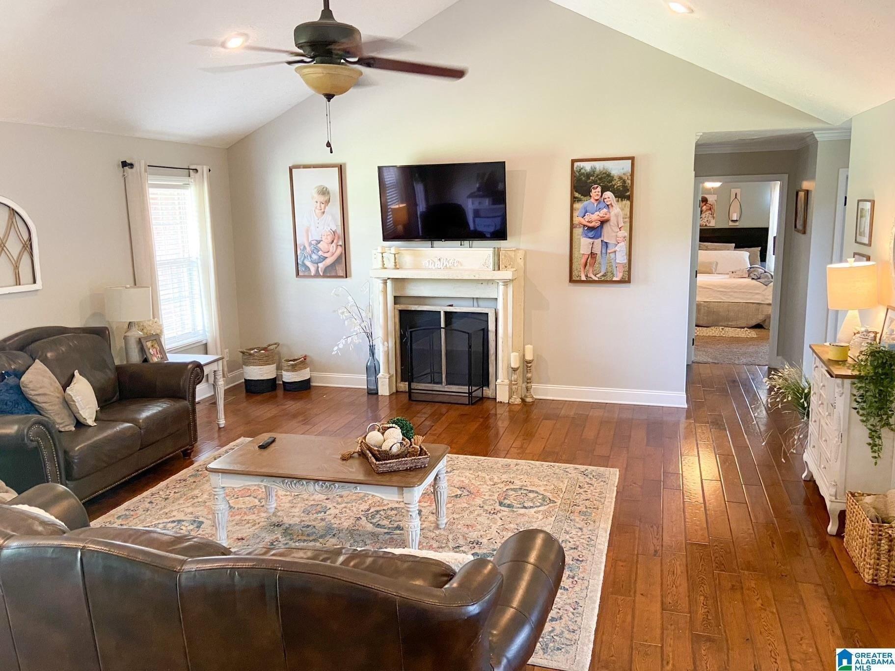 Kayla Cir, Boaz, AL 35957
