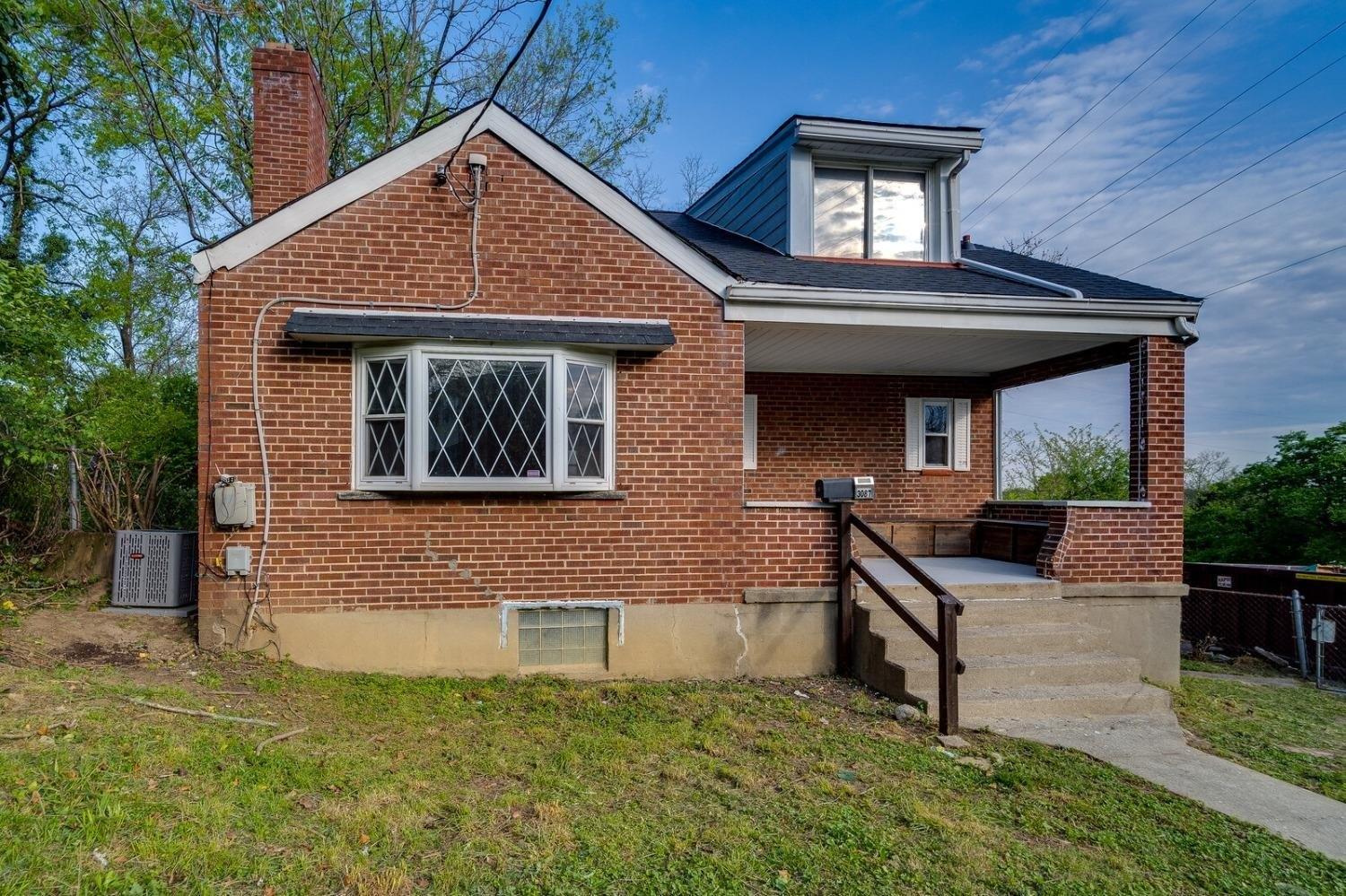 Mathers St, Cincinnati, OH 45206