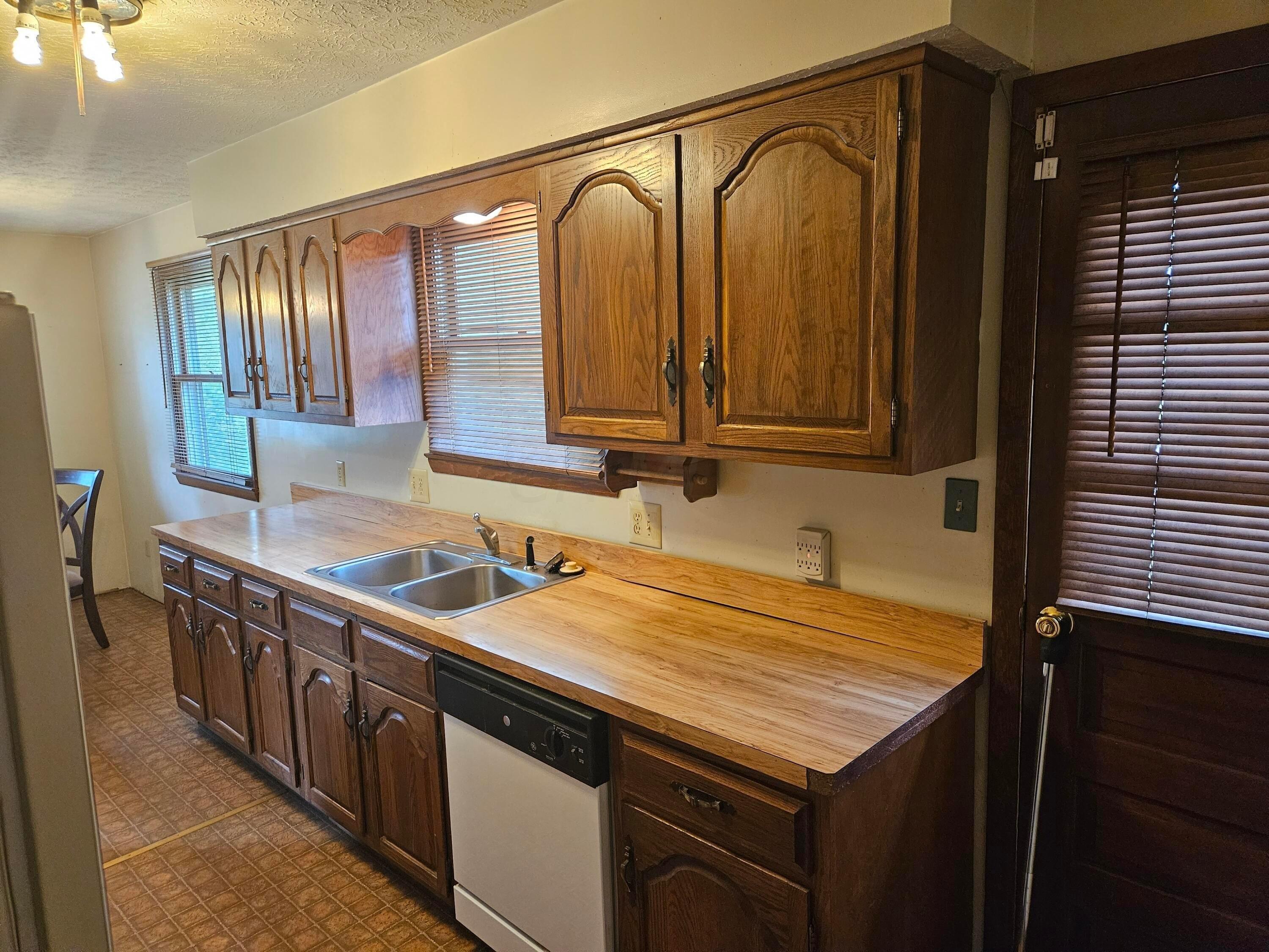S Hamilton Rd, Columbus, OH 43232
