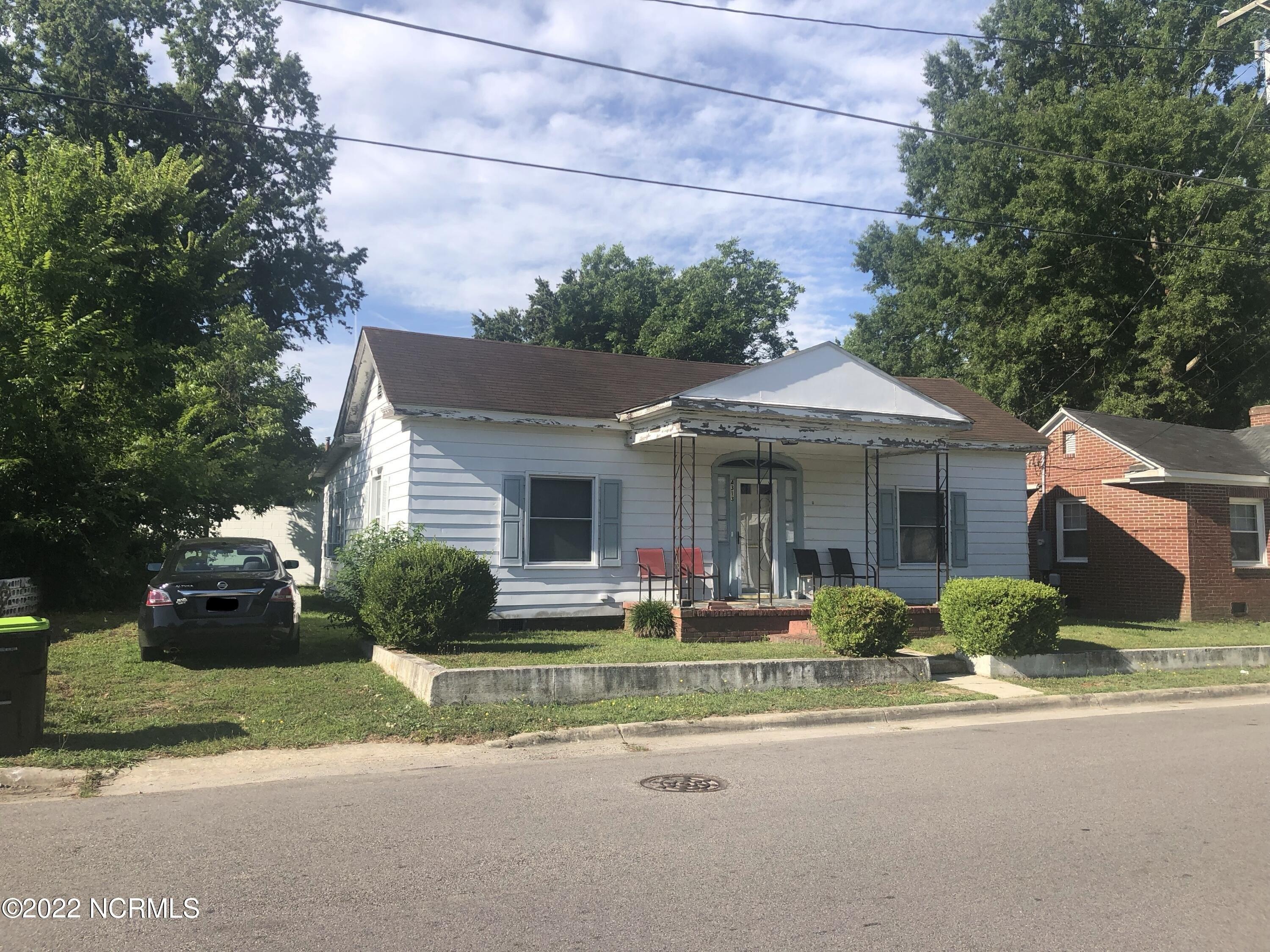 Wallace St, Farmville, NC 27828