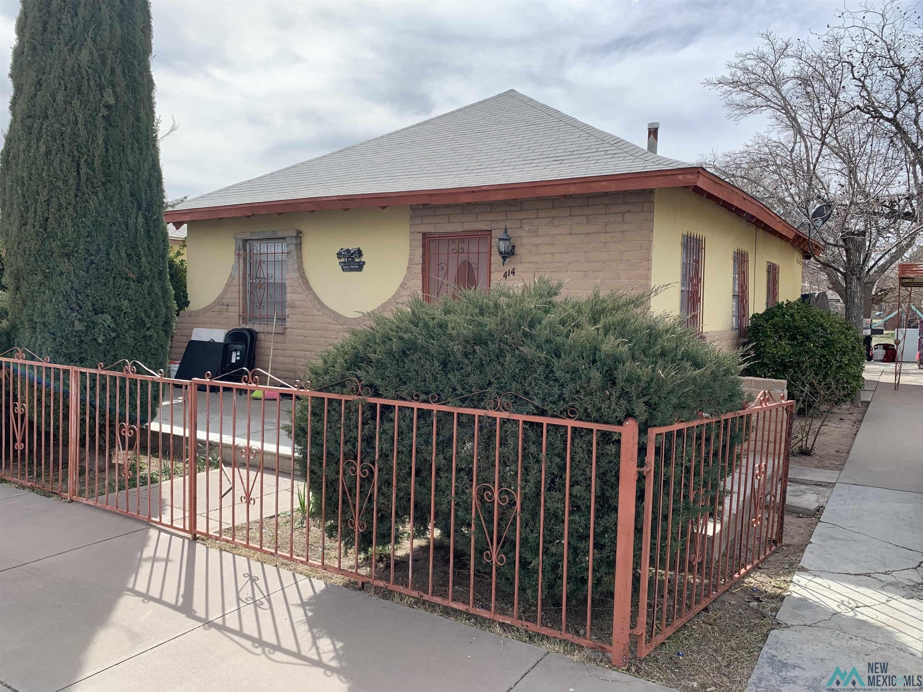 S Platinum Ave, Deming, NM 88030