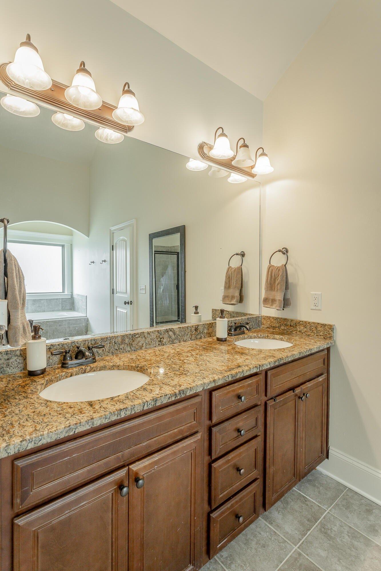Wellesley Dr, Ooltewah, TN 37363