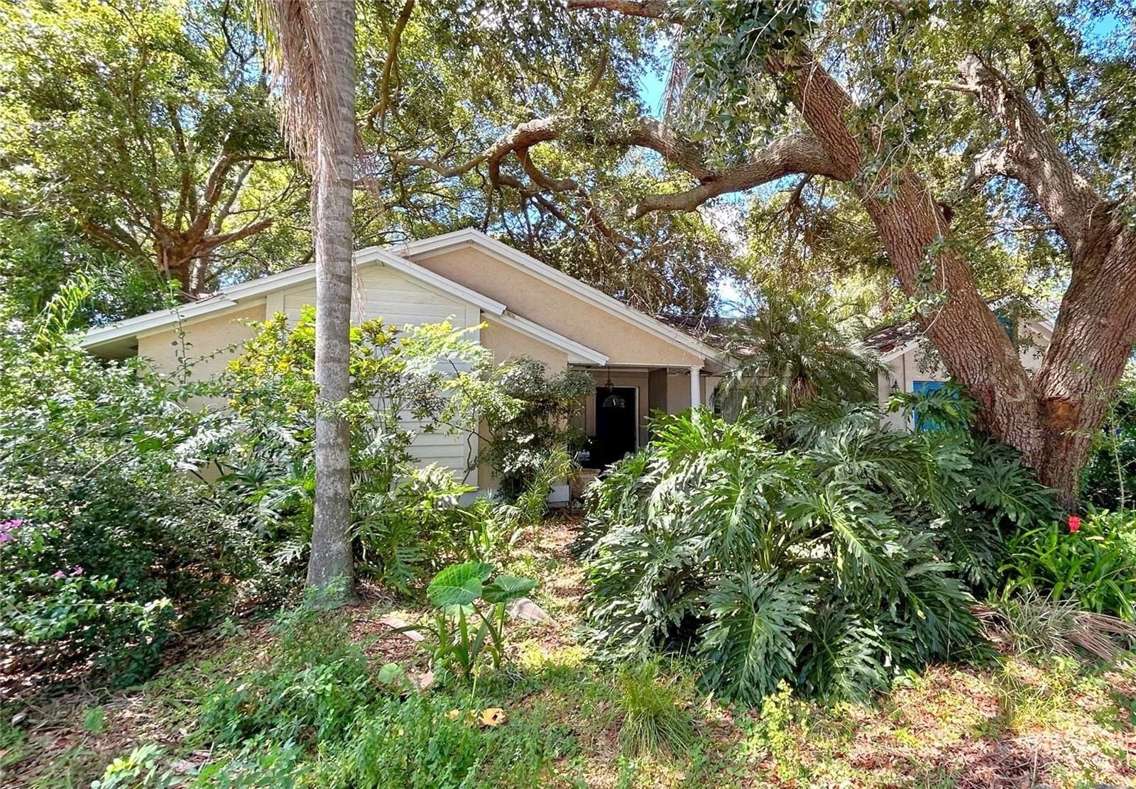Yellow Rose Cir, Riverview, FL 33569