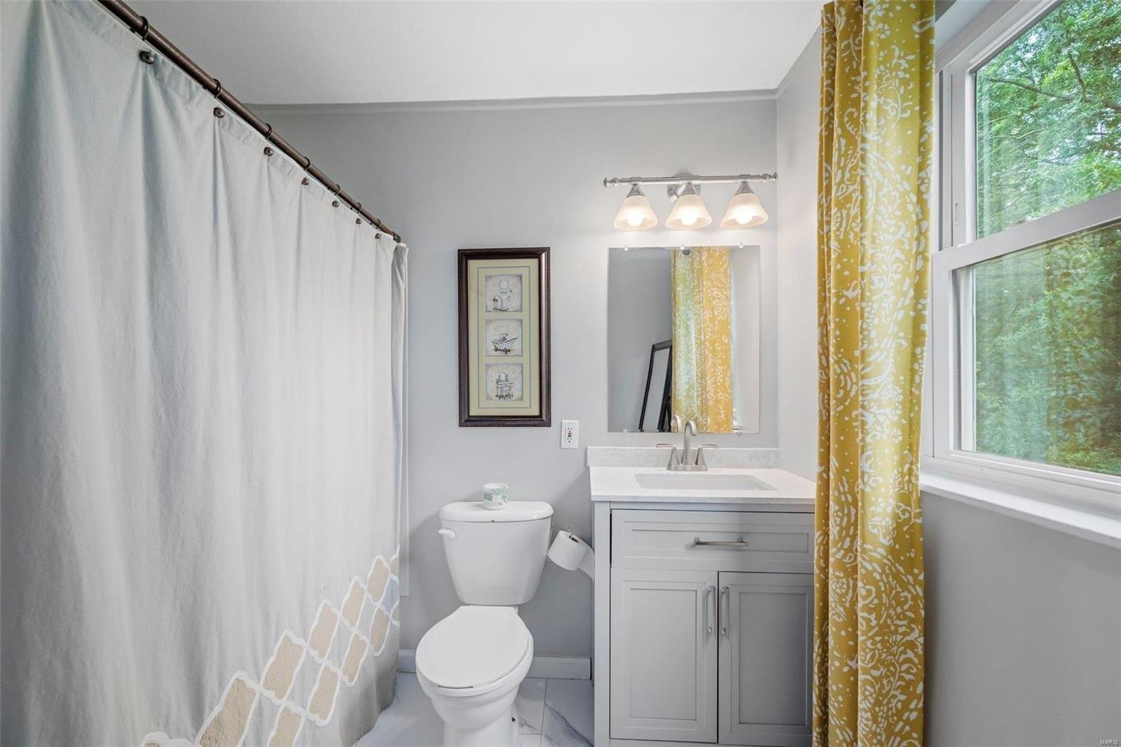 Park Cir, O Fallon, MO 63366
