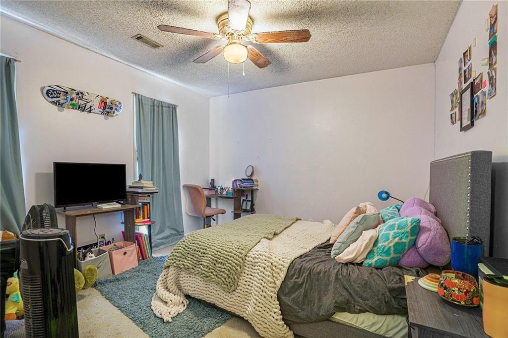 Dallas Dr, Sharpsburg, GA 30277