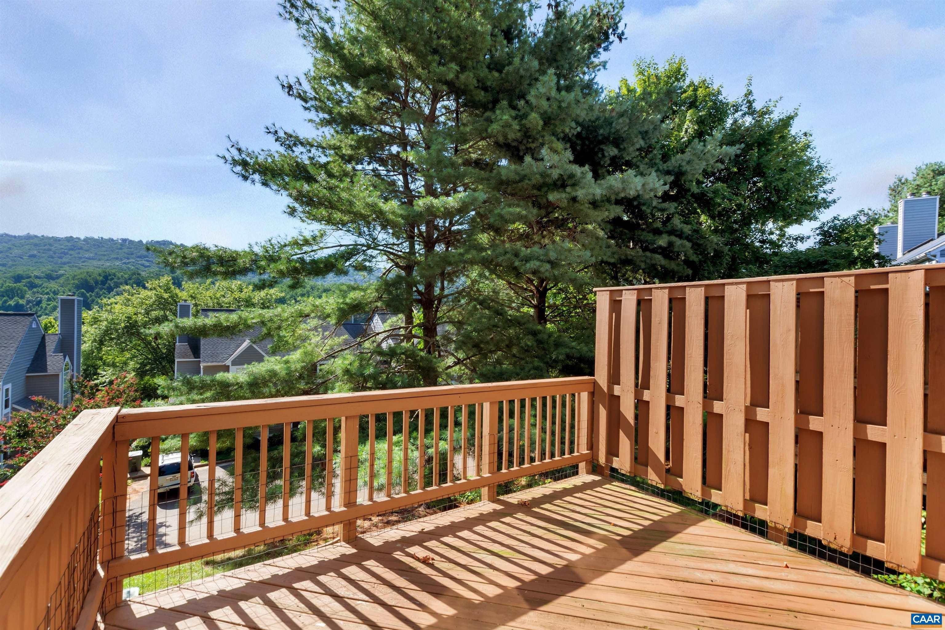 Maple View Dr, Charlottesville, VA 22902