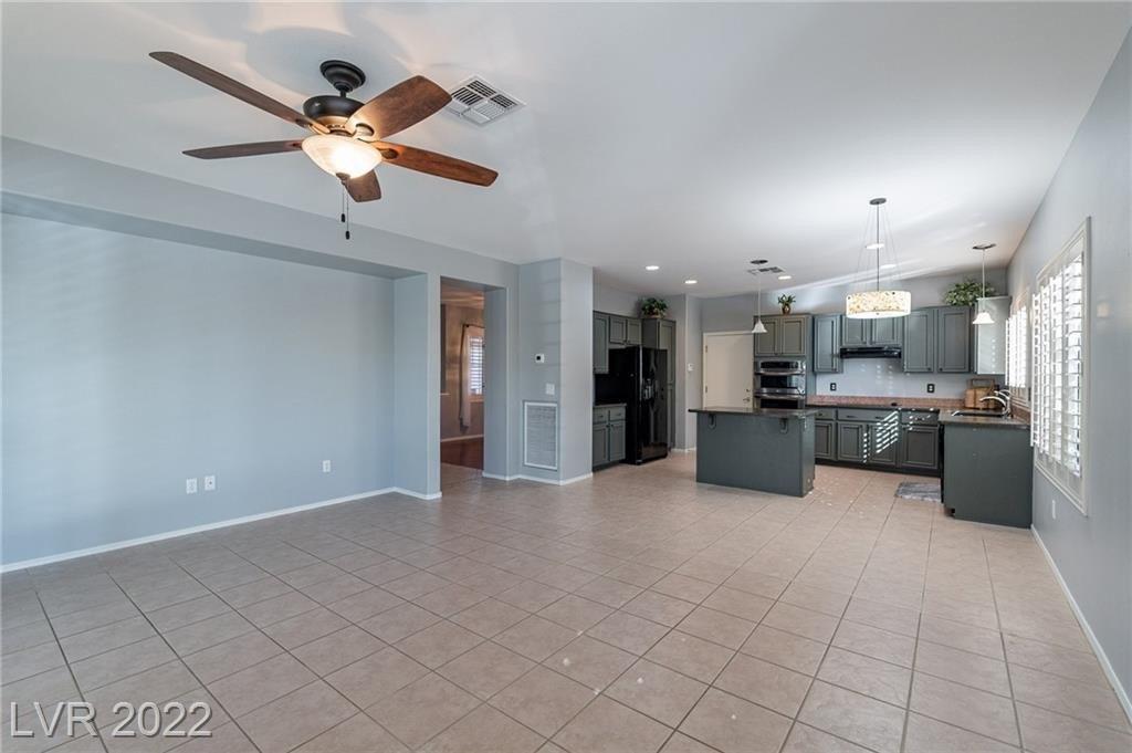 Stratmoor Hills Ave, Henderson, NV 89052
