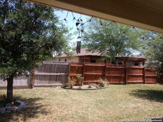 Galloping Oak Knl, Schertz, TX 78154