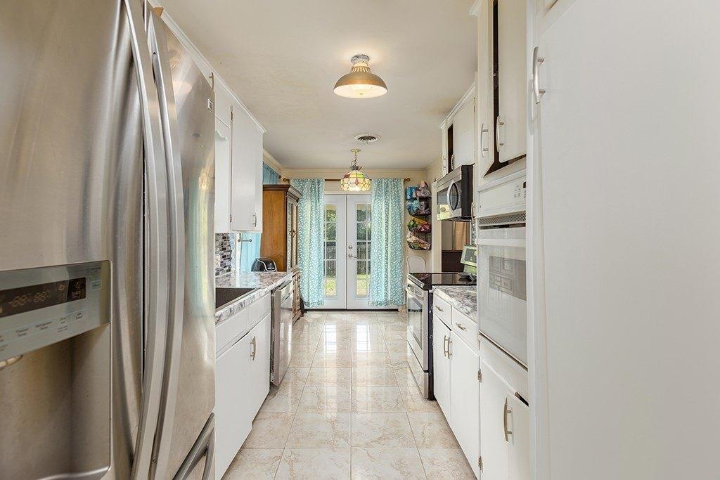 Lynn Ave, Lufkin, TX 75904