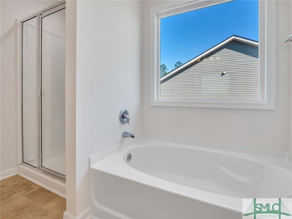 Sweetbay Ct, Hinesville, GA 31313