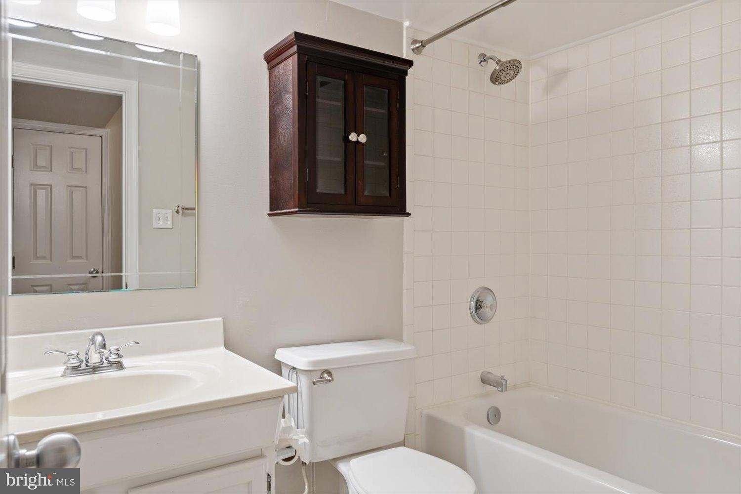 Duffield Ln, Alexandria, VA 22307