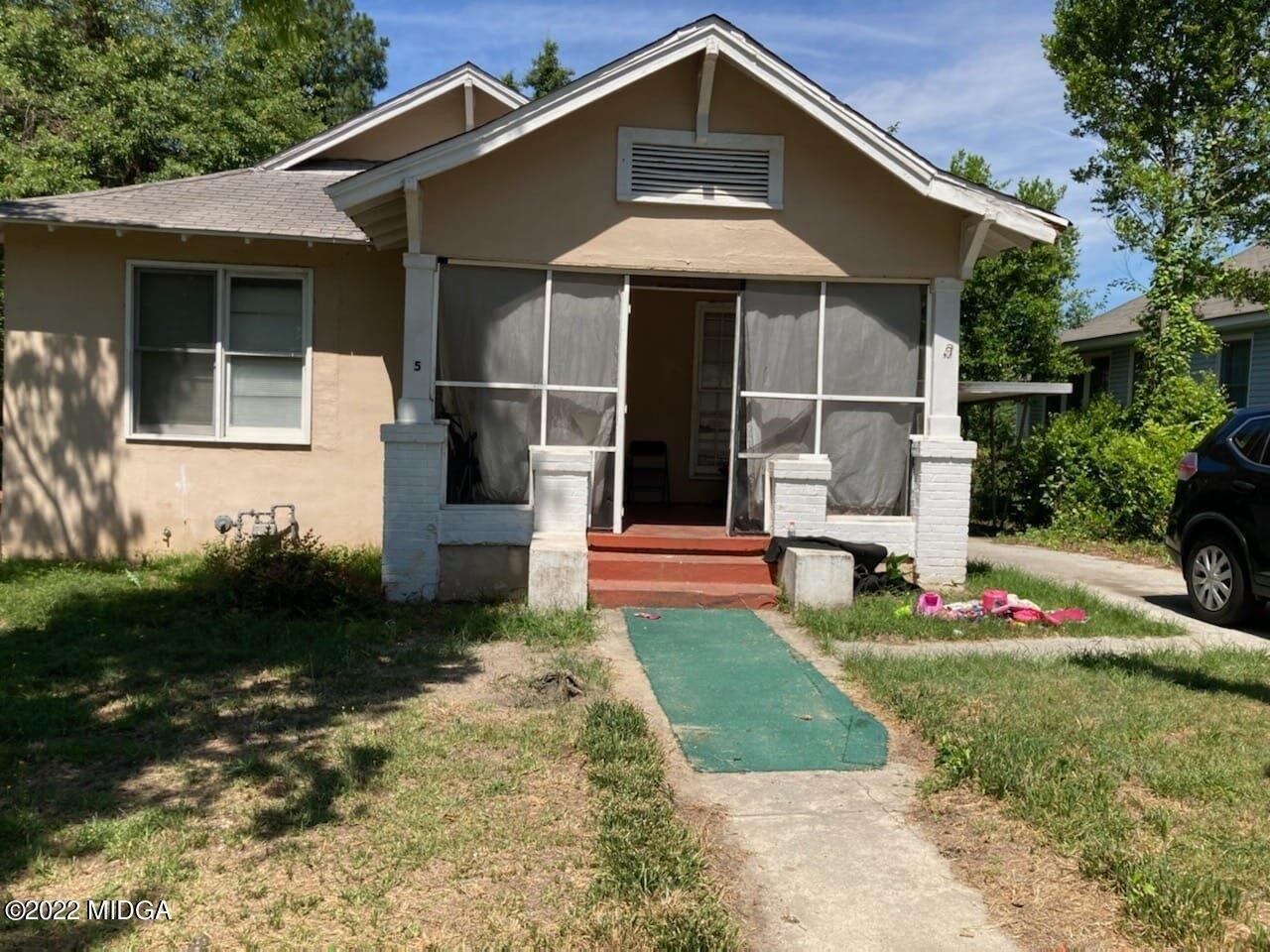 Crescent Ave, Macon, GA 31204