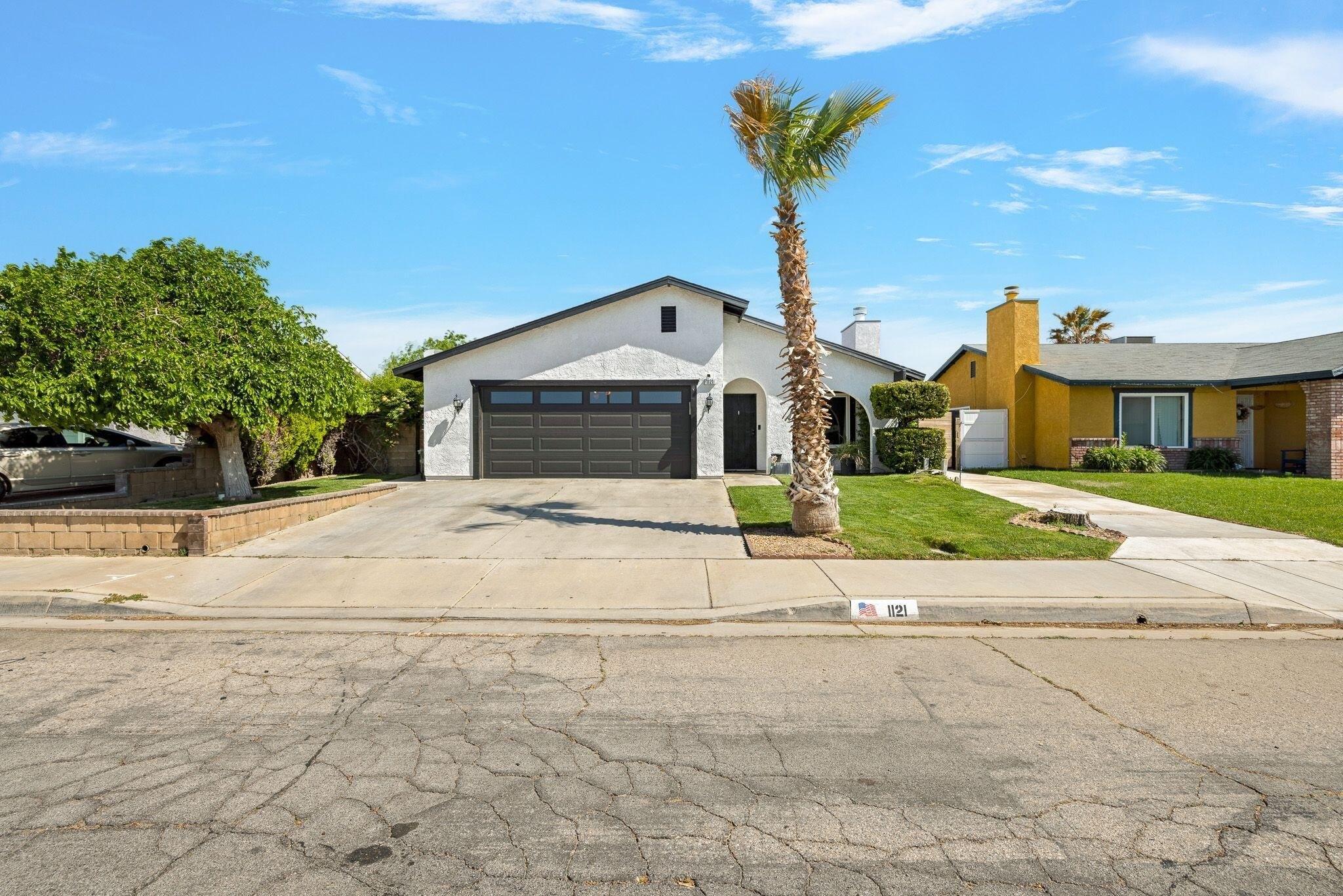 Chagal Ave, Lancaster, CA 93535