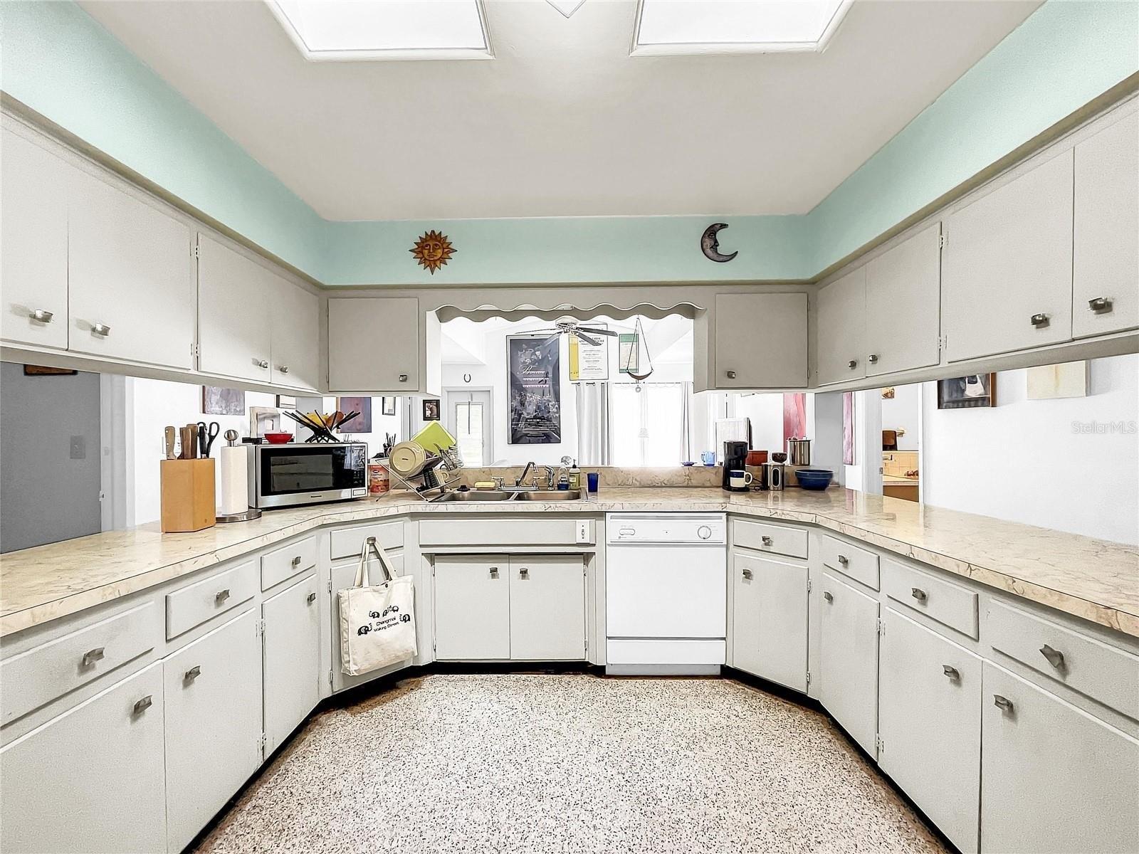 43rd St S, Saint Petersburg, FL 33711