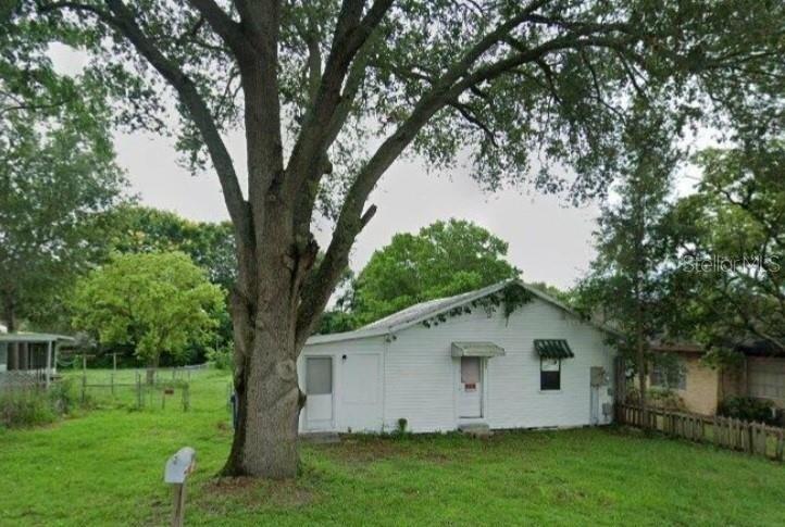 Lemon St, Auburndale, FL 33823