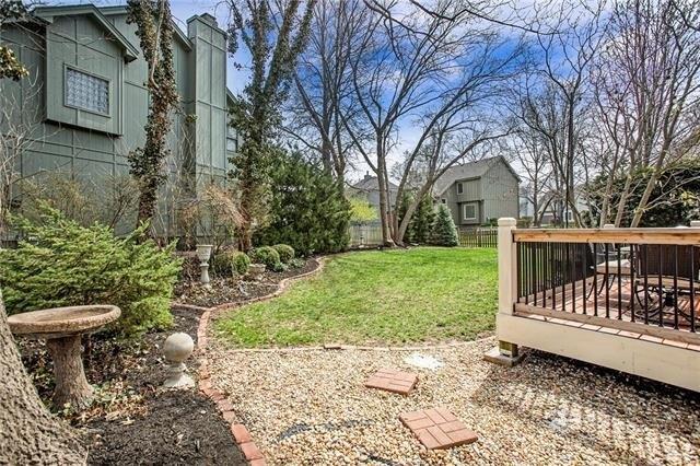 W 139th St, Overland Park, KS 66223