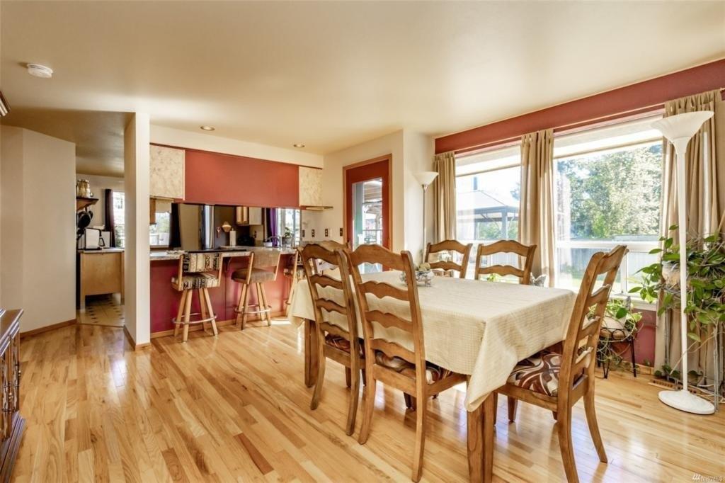 10th Avenue Ct E, Tacoma, WA 98445