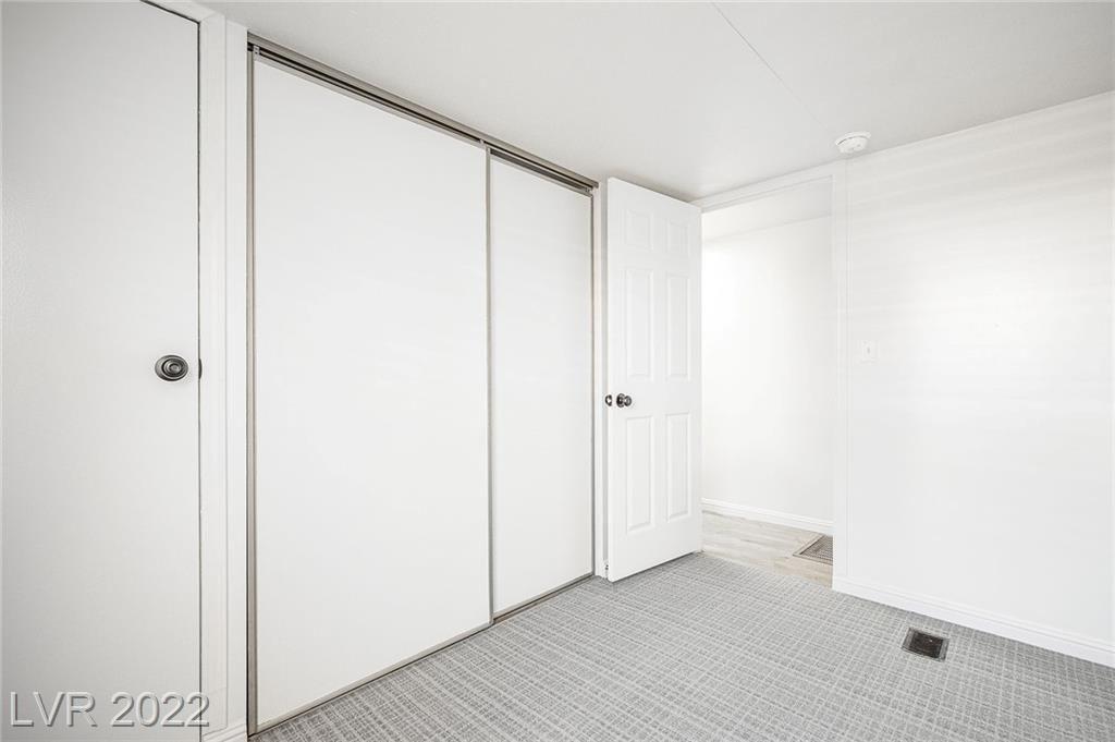 Fort Mchenry Dr, Las Vegas, NV 89122