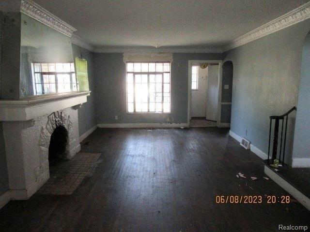 San Juan Dr, Detroit, MI 48221