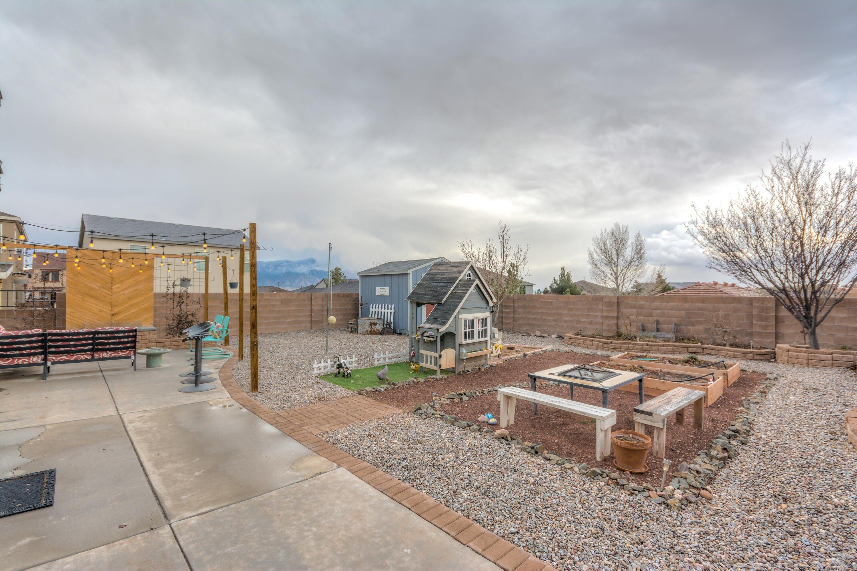 Grants Dr Ne, Rio Rancho, NM 87144