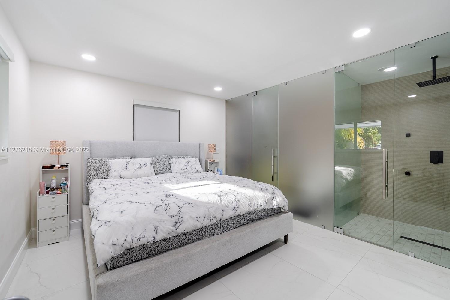 Nw 72nd Way, Pembroke Pines, FL 33024