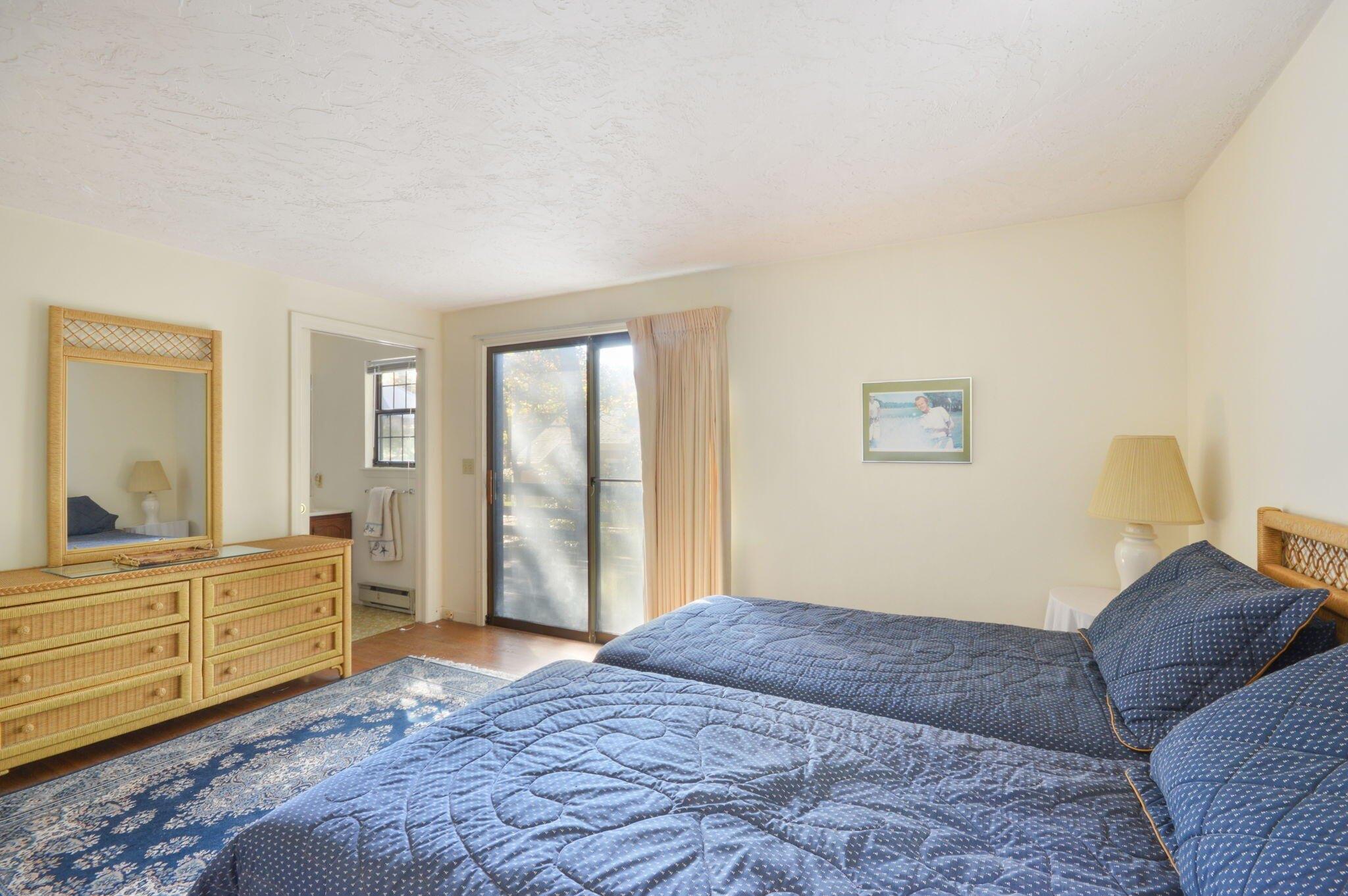 Bonnie Briar Rd, Osterville, MA 02655