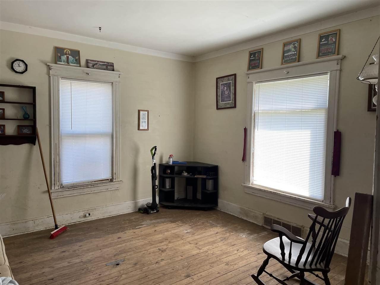 Fox St, Mayville, MI 48744