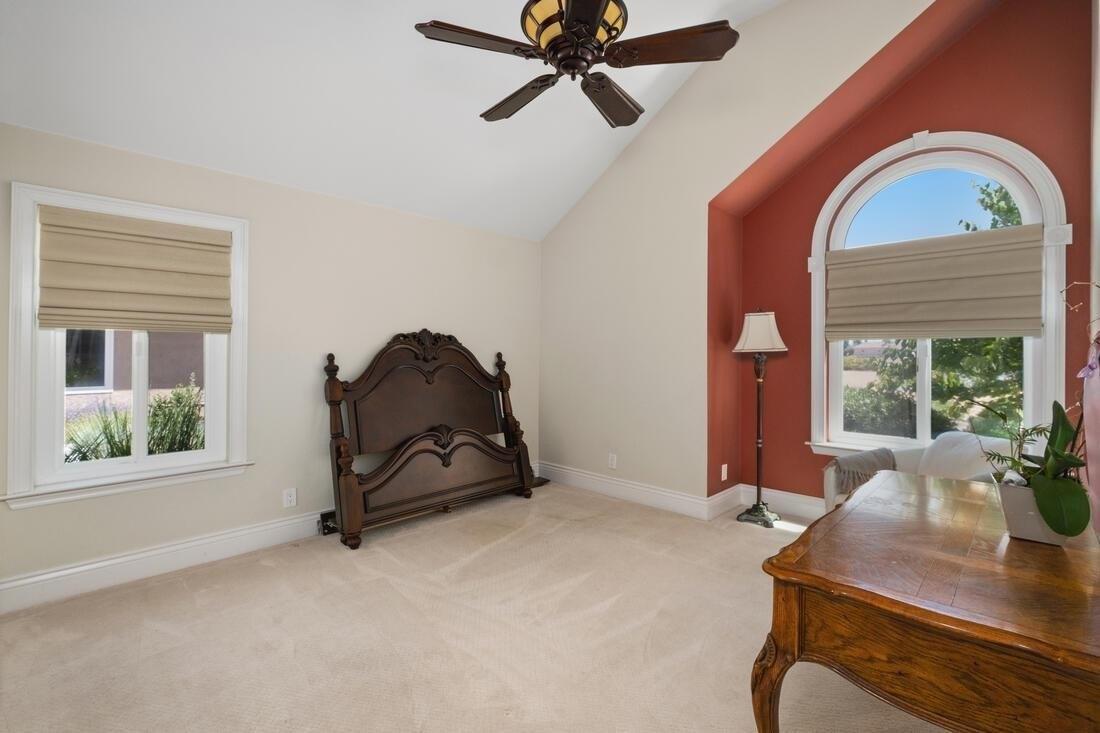 Tollhouse Rd, Clovis, CA 93619