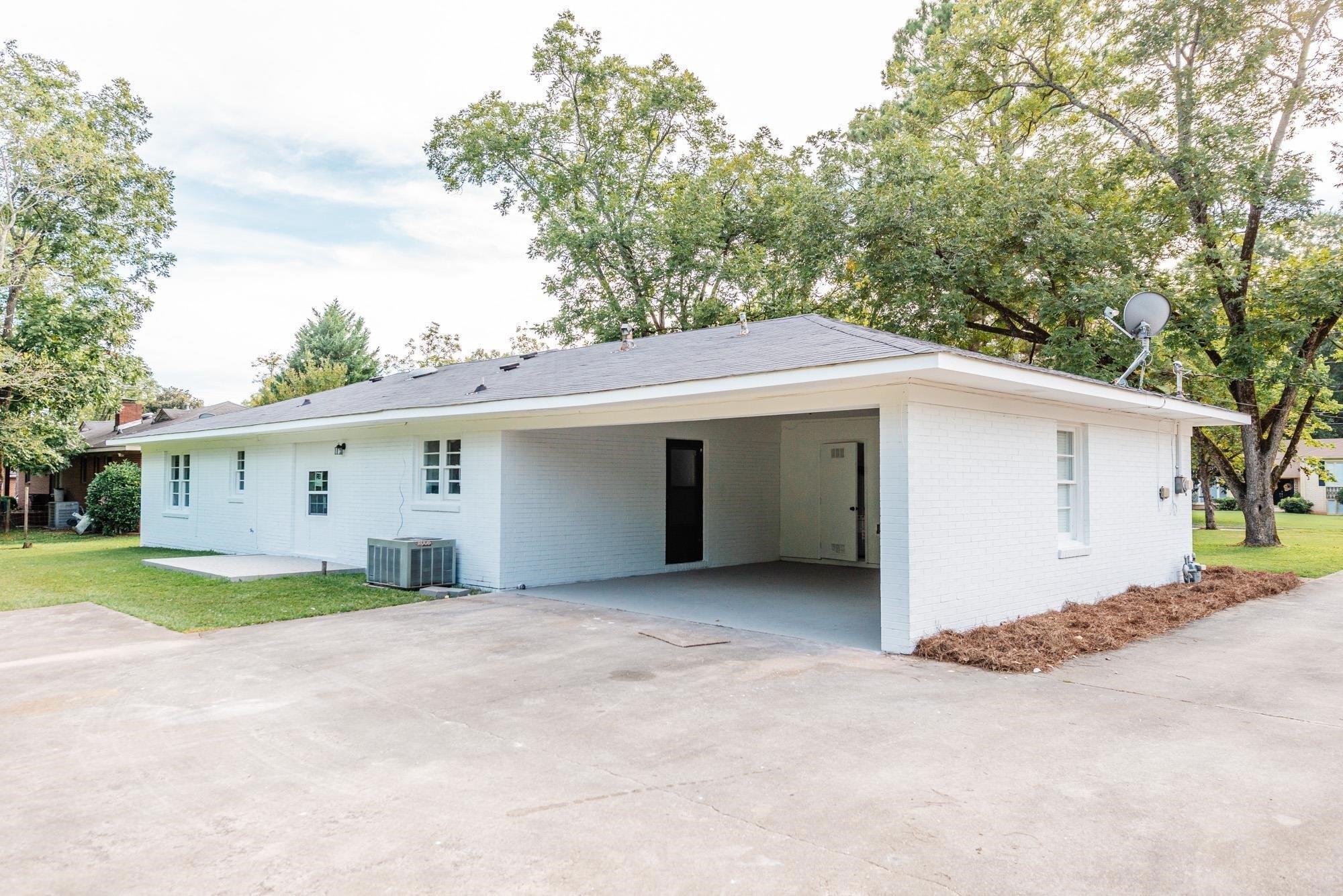 Knoxville St, Fort Valley, GA 31030