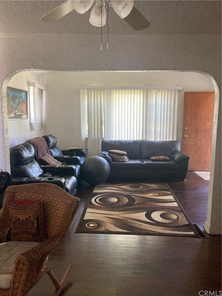 W Spruce Ave, Inglewood, CA 90301