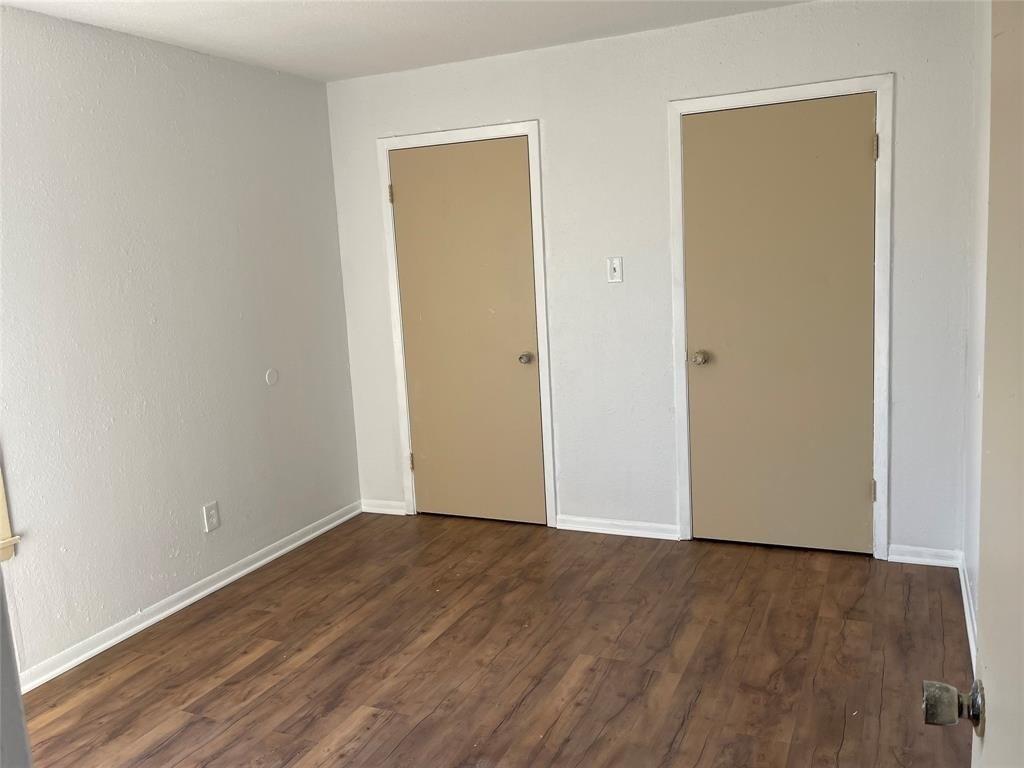 S Avenue H, Clifton, TX 76634