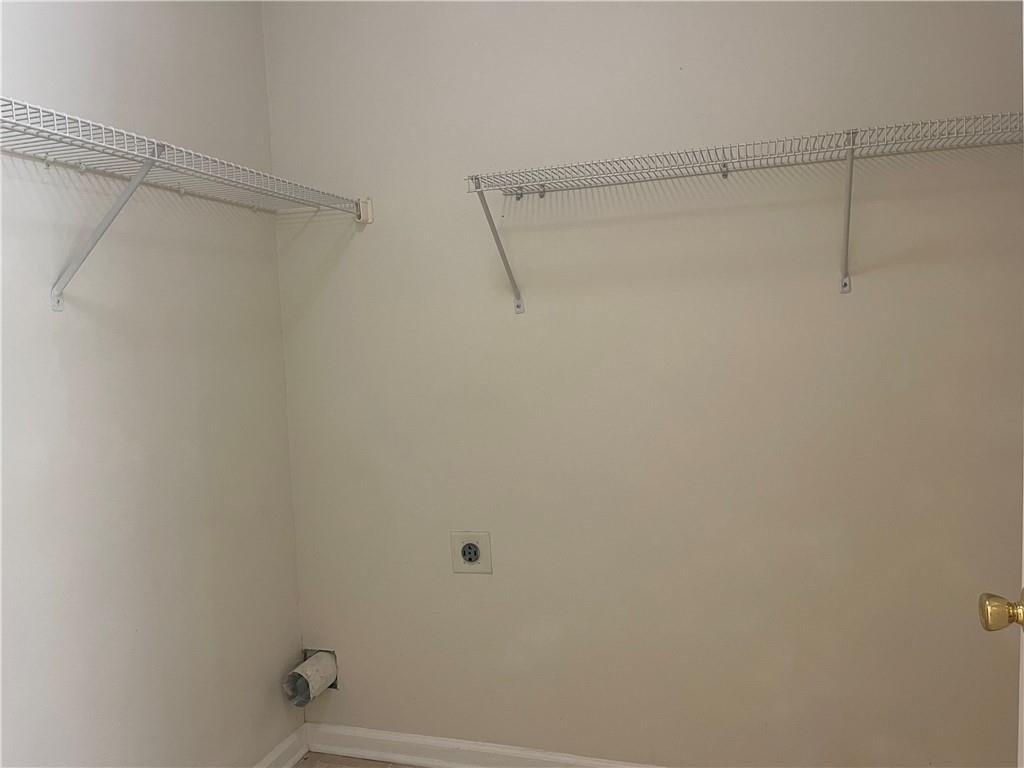 Pine Acre Dr, Sugar Hill, GA 30518