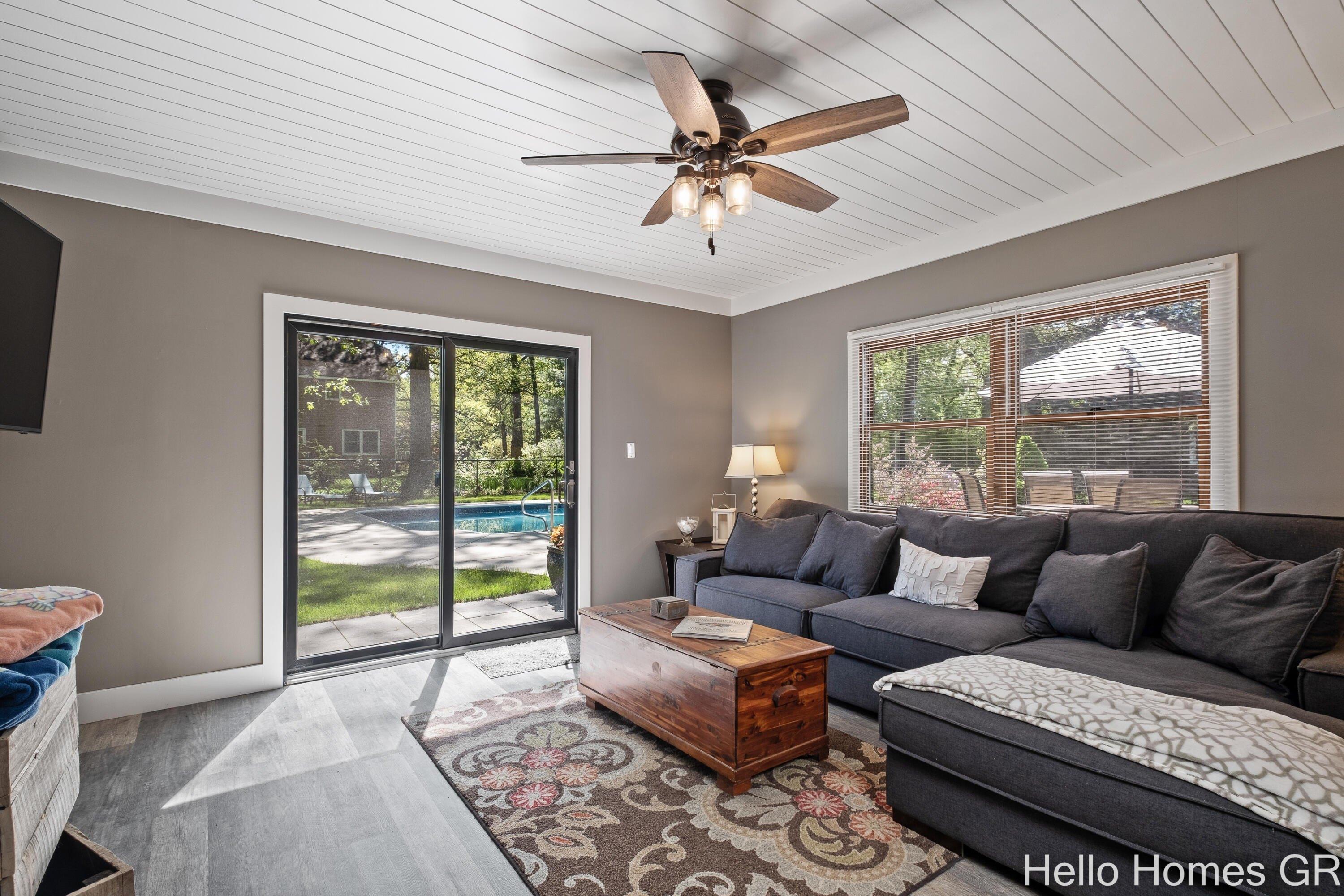 Bentwood Dr Se, Grand Rapids, MI 49546