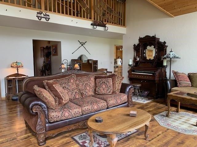 Ager Beswick Rd, Montague, CA 96064