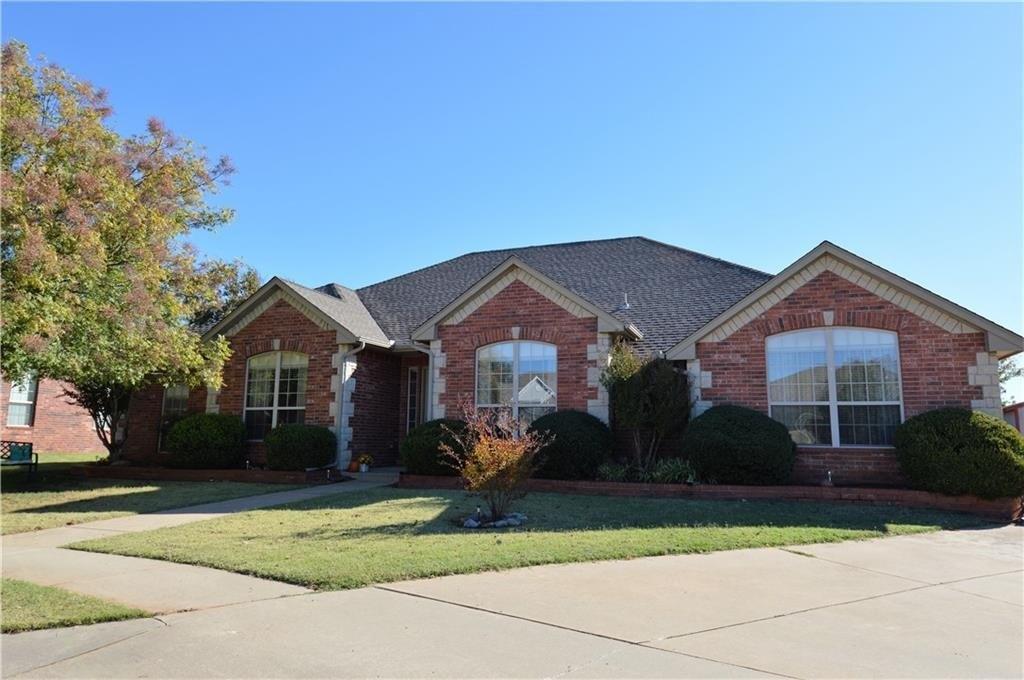 Summit Way, Norman, OK 73071