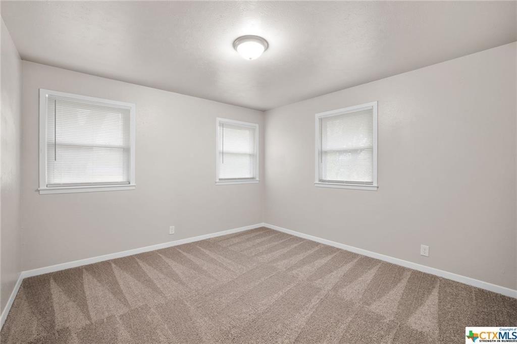 Robin Rd, Temple, TX 76502