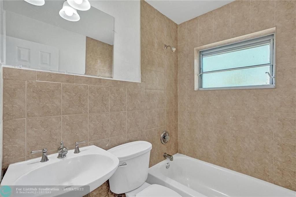 Greene St, Hollywood, FL 33024
