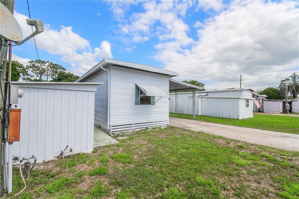 Bolton Dr, Zephyrhills, FL 33542