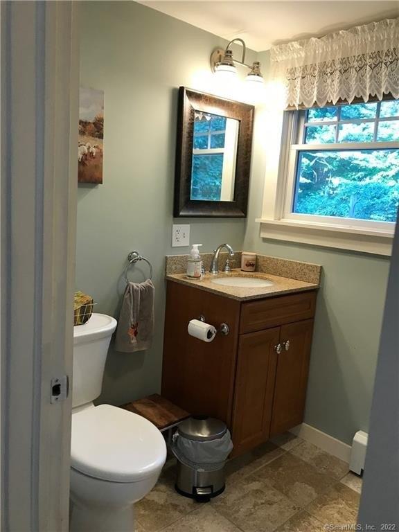 Kelseytown Rd, Clinton, CT 06413