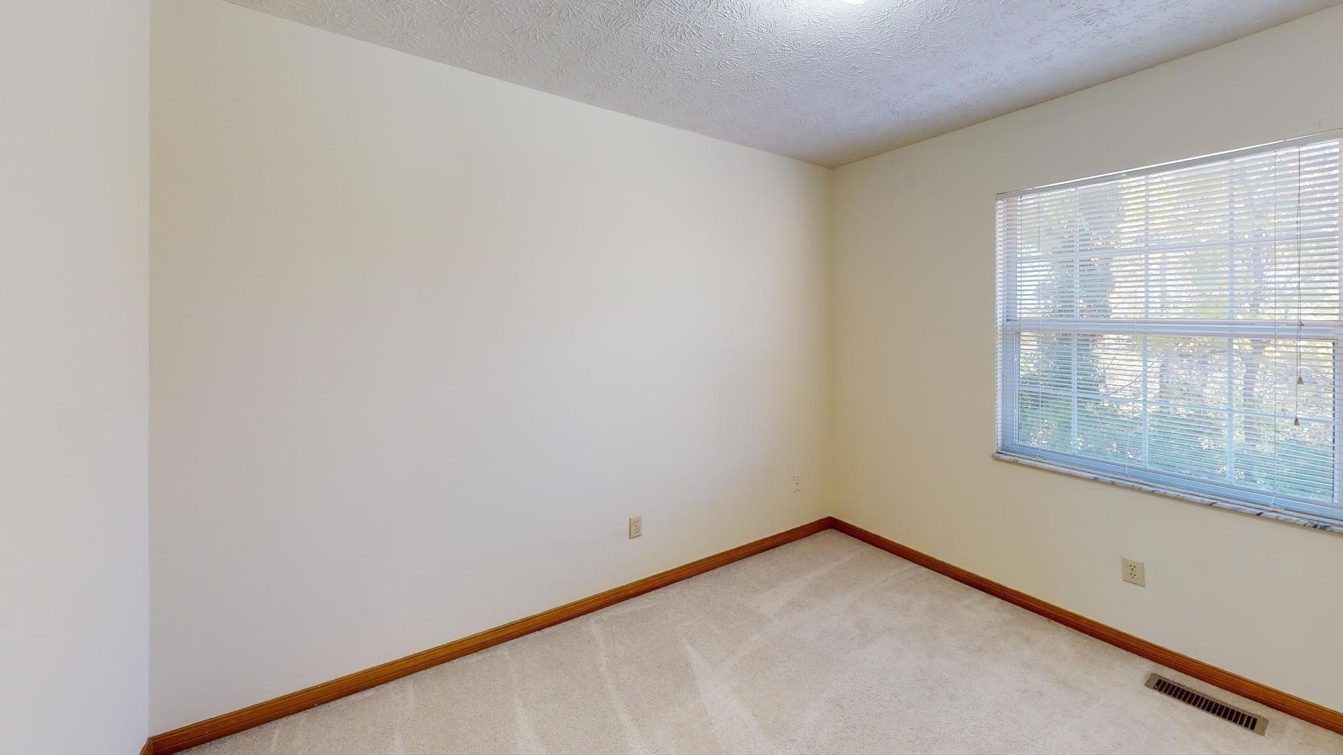 Dogwood Pl, Huntington, WV 25705
