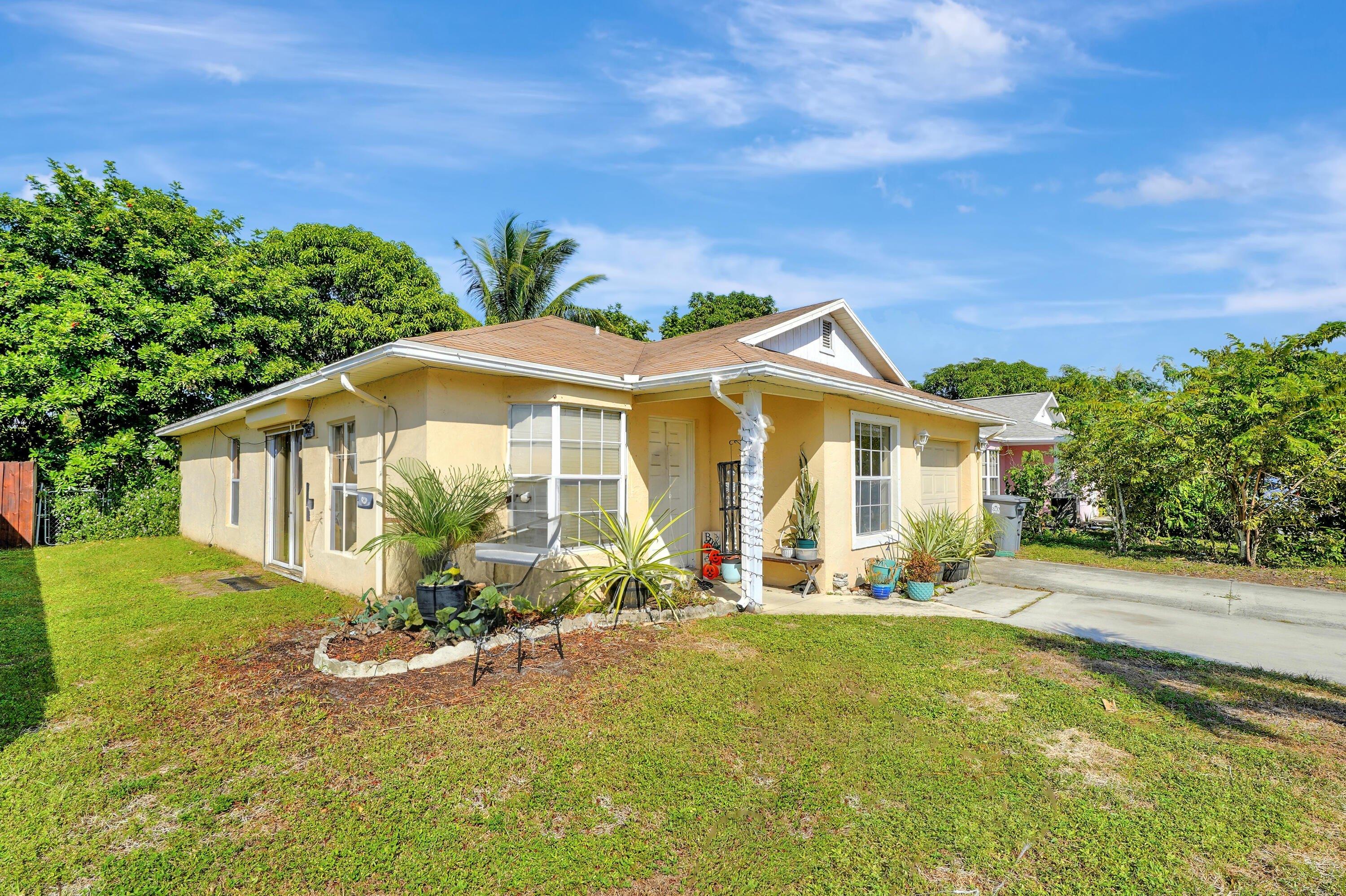 Boynton Place Cir, Boynton Beach, FL 33437