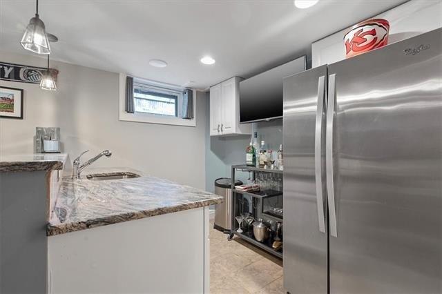 Mcgee St, Kansas City, MO 64113