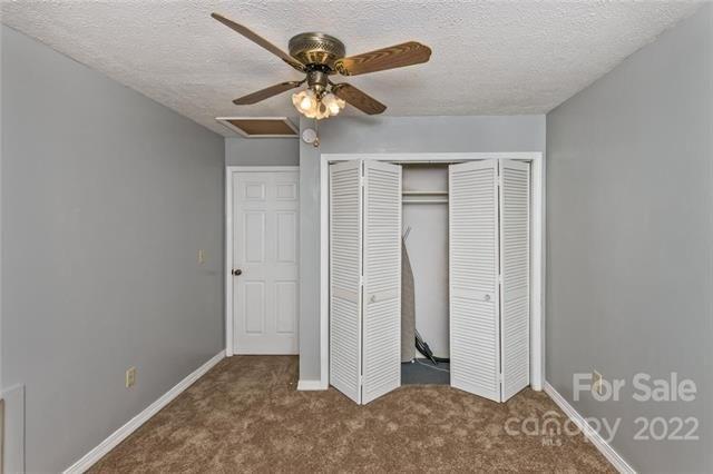 Goves Way, Madelia, MN 56062