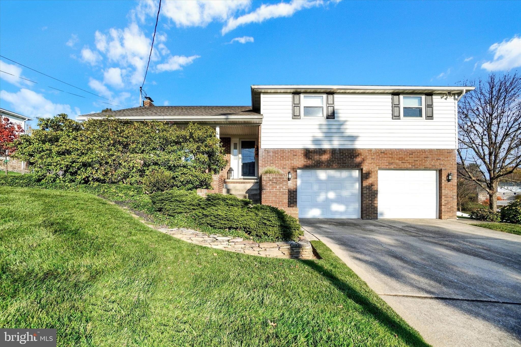 Starlight Dr, York, PA 17402