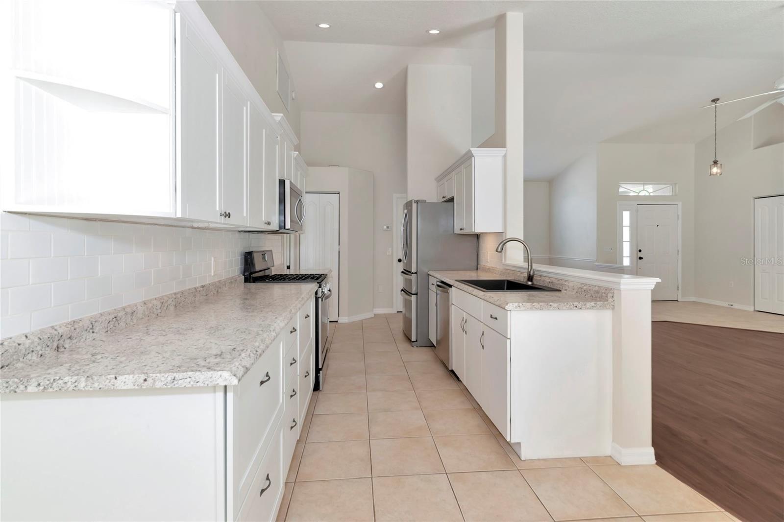 Old Grove Cir, Bradenton, FL 34212