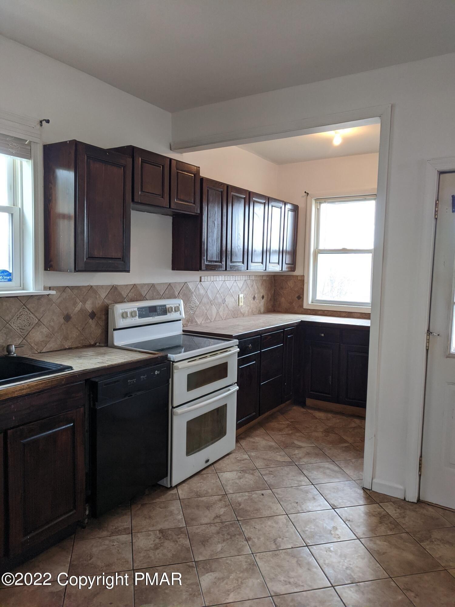 N Lincoln Ave, Scranton, PA 18504